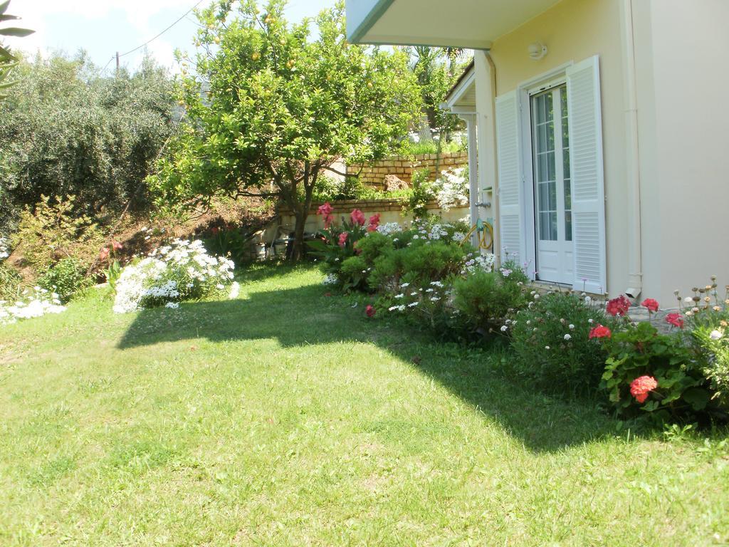 Triantis Apartments Lygia (Epirus) Quarto foto